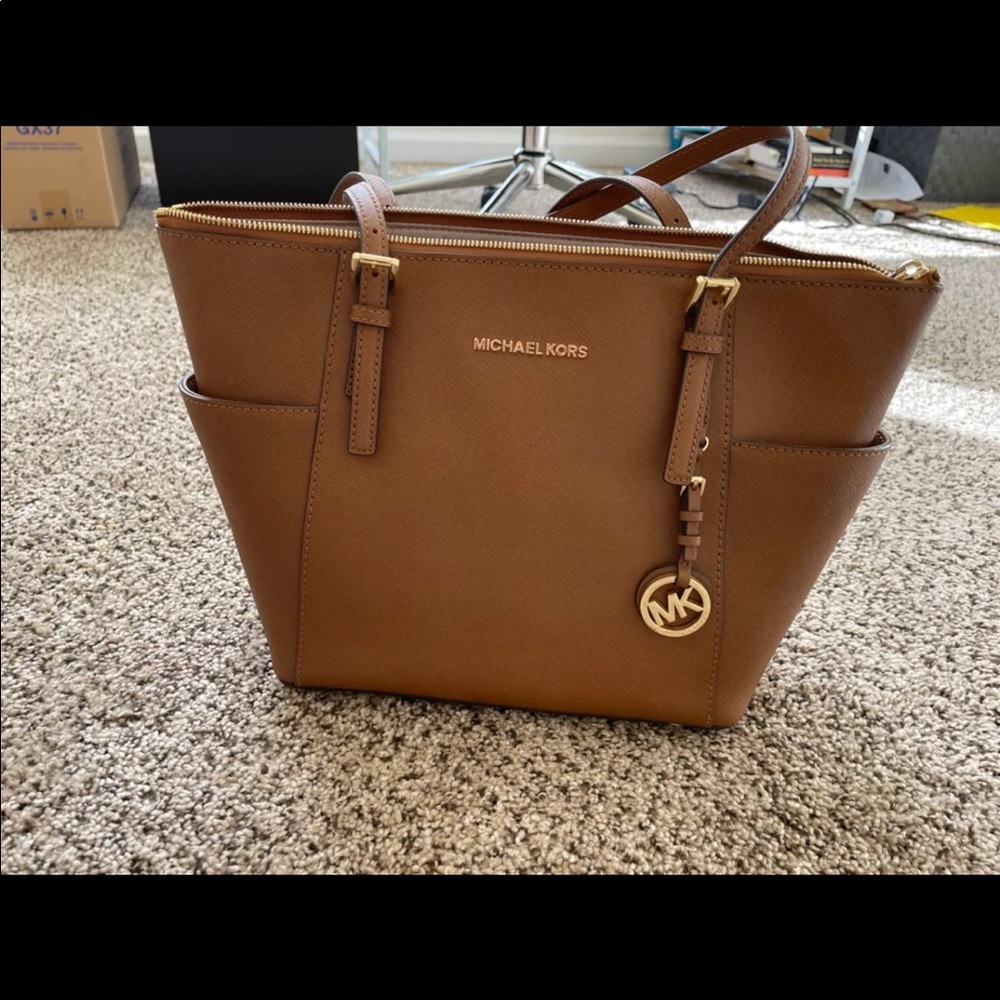 Michael kors purse